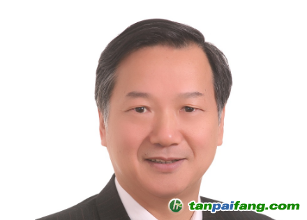 周宏春   國務(wù)院發(fā)展研究中心研究員、副巡視員，國務(wù)院特殊津貼獲得者;從事資源、環(huán)境、可持續(xù)發(fā)展等領(lǐng)域的產(chǎn)業(yè)和政策研究 